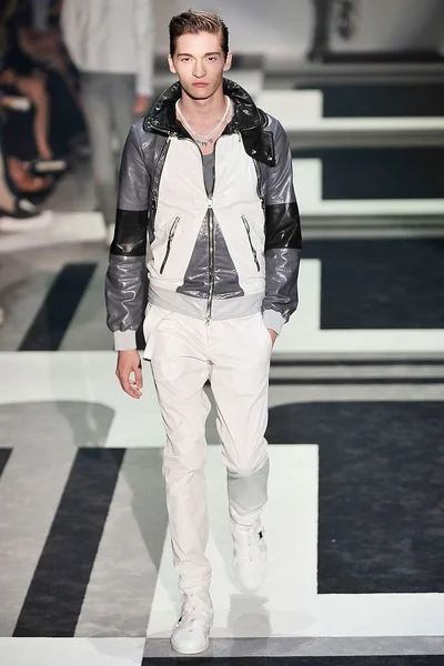 Look 20